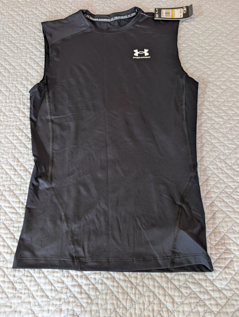 NWT Under Armour Heatgear Men's Medium Black Compression Sleeveless Shirt (0923)